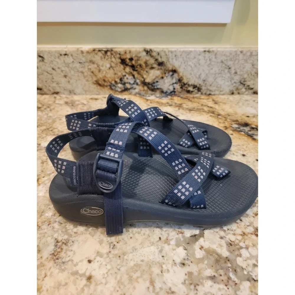 Chaco Men's Z/Cloud Adjustable Strap Cushioned Waterproof Sandal Blue Size 8